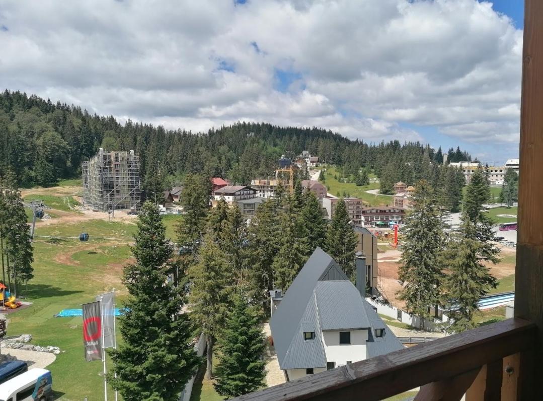 452 Sa Pogledom Na Stazu Vucko Private Host Appartement Jahorina